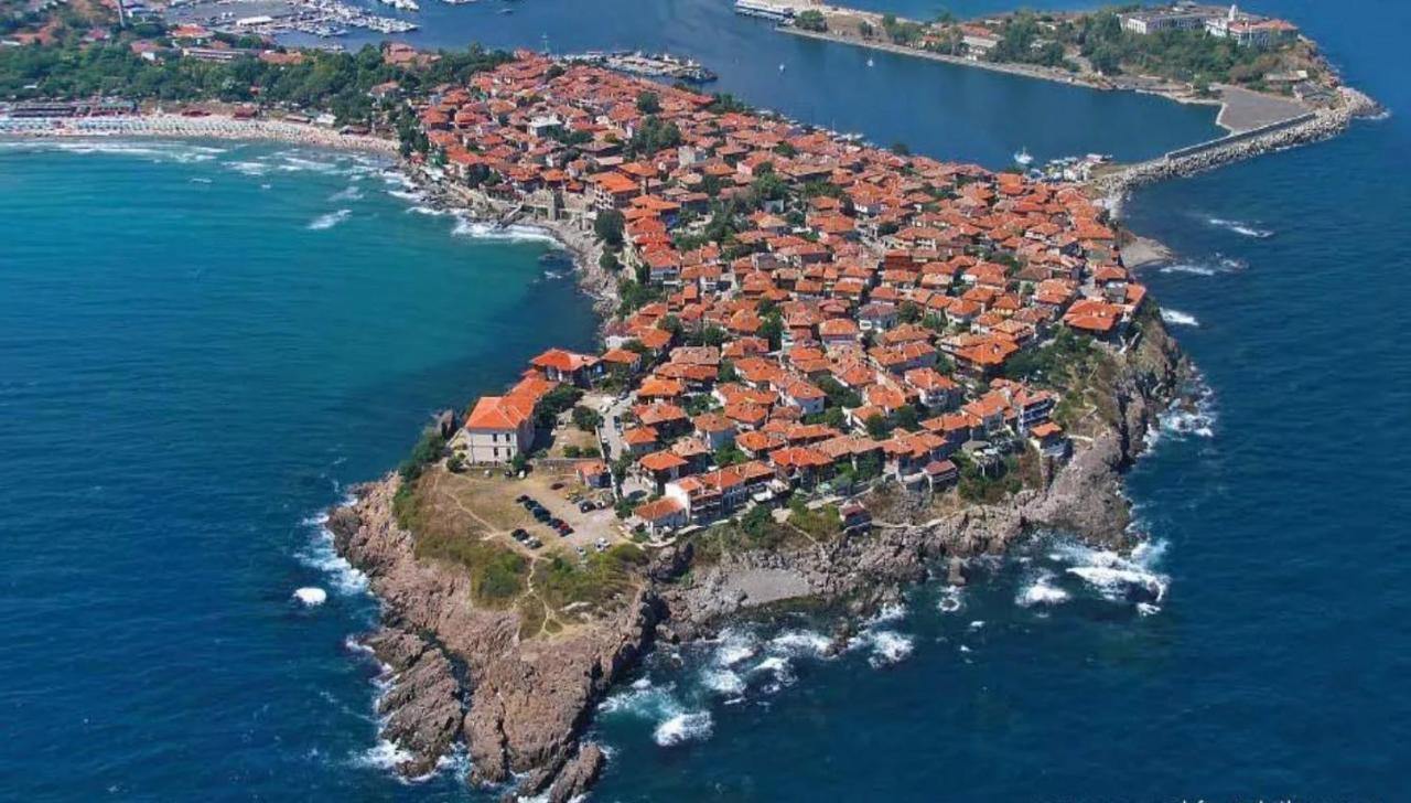 Gardenia Suites Sosopol Exterior foto